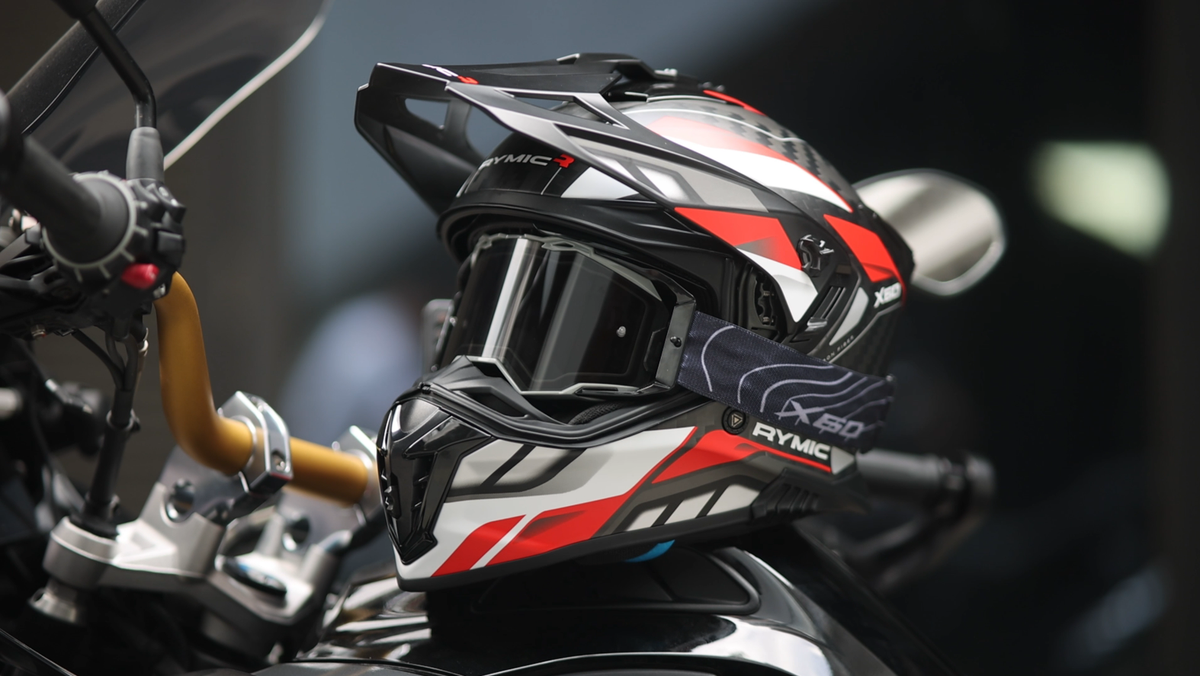 X60 - The new dual sport helmet ready for every adventure